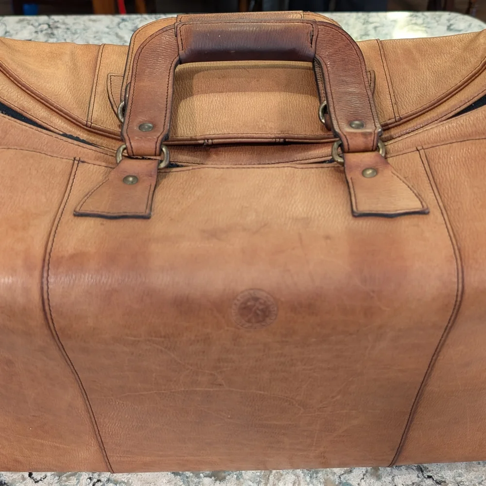 Classic Brown Leather Men's Briefcase - Picture 1 of 7